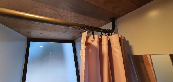 0ba7e1c0336f25d111477785d24e000e_1616548