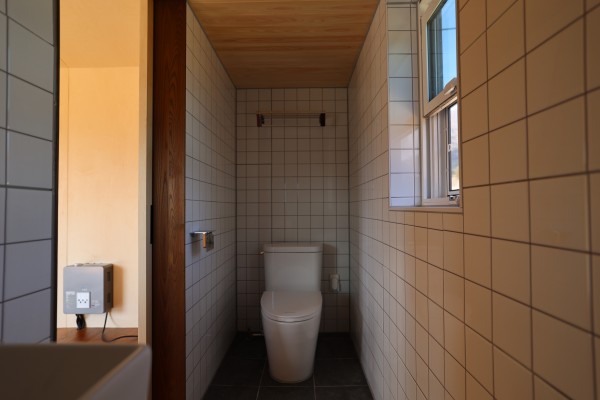 8e6ff8d9f09352f830ec67206e683923_1679034