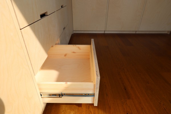 마룸 숲속의작은집 내부가구 – 수납공간과 서랍