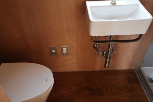 de933a47ddac635aaf2547806bddae5d_1743560